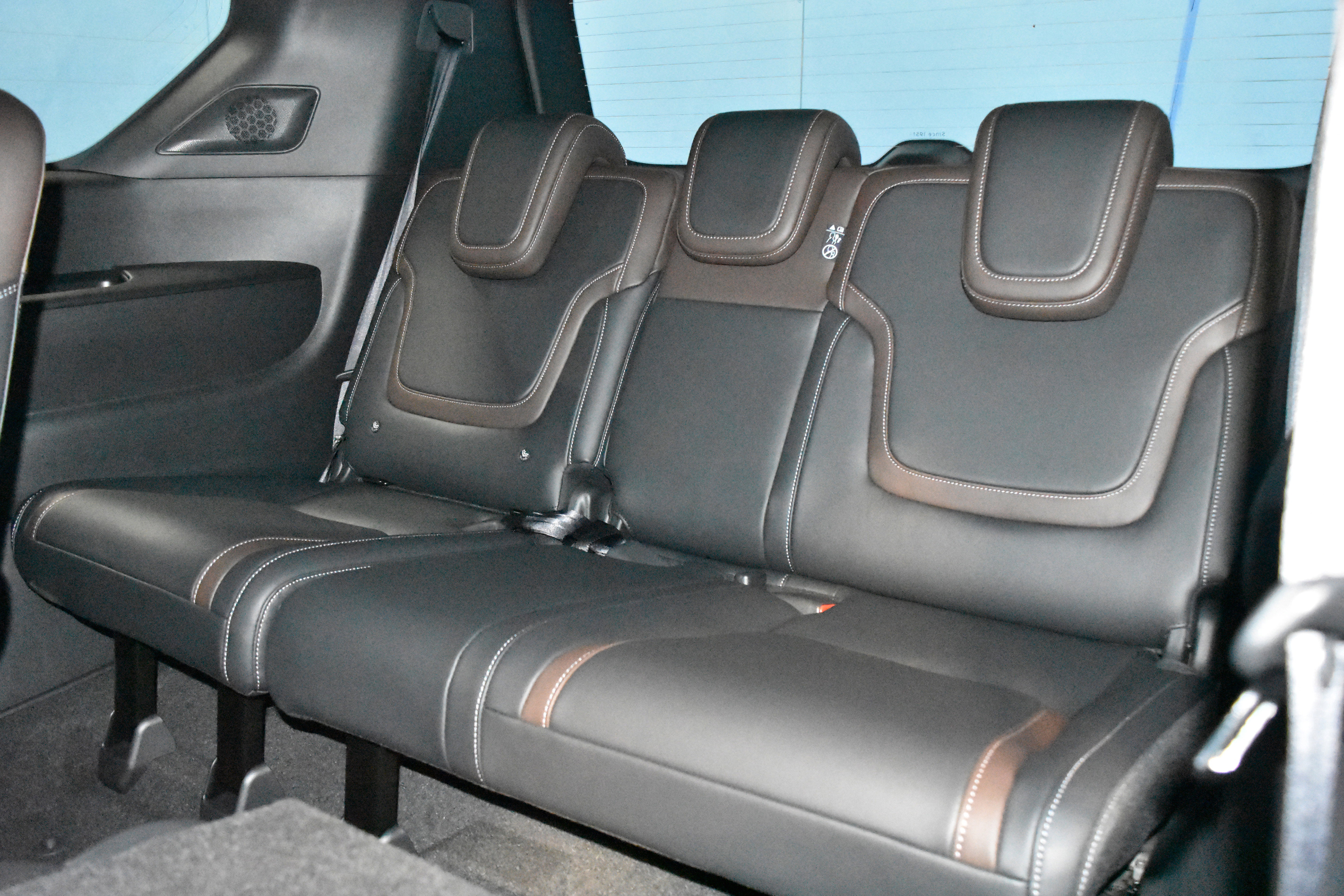 New 2026 Nissan Armada SL w/ Captain's Chari Seat Package image 18