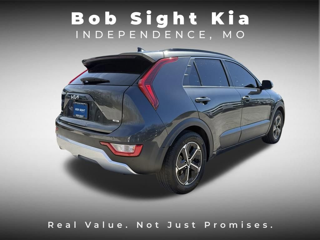 Used 2023 Kia Niro EX image 14