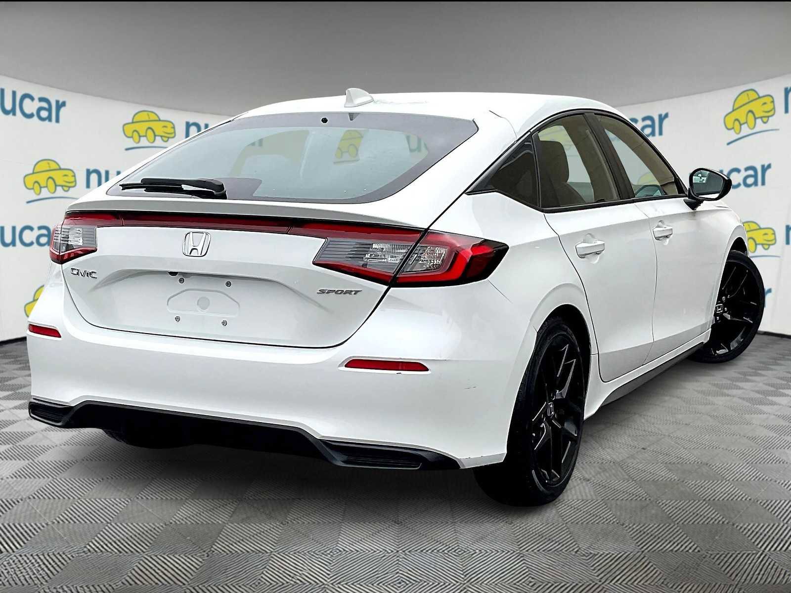 Used 2023 Honda Civic Sport image 6