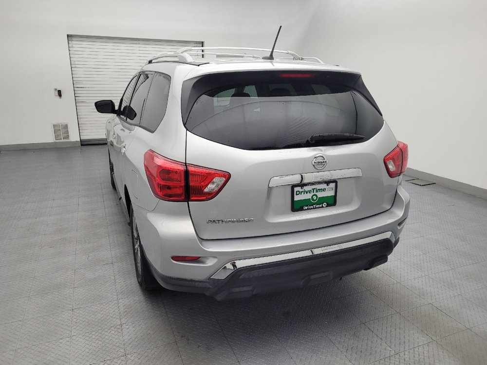 Used 2018 Nissan Pathfinder S FWD image 6