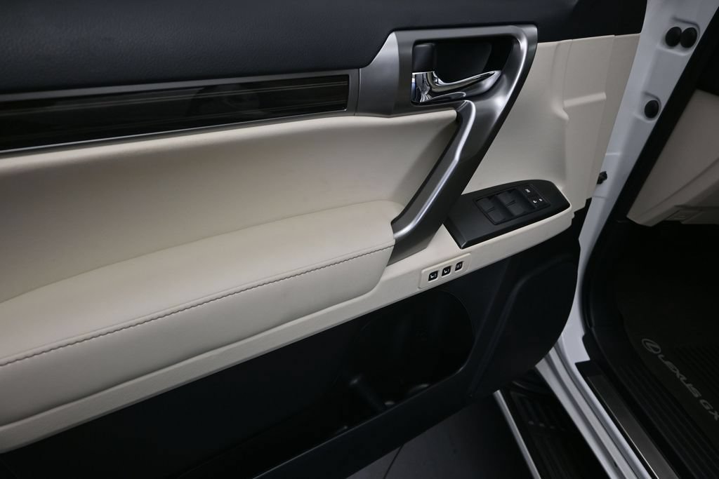 Used 2023 Lexus GX 460 Premium AWD/4WD image 11