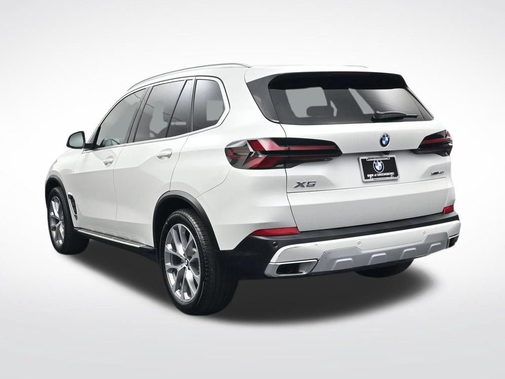 Used 2025 BMW X5 xDrive40i AWD/4WD image 9