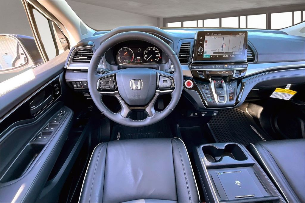 Certified 2025 Honda Odyssey Touring image 8