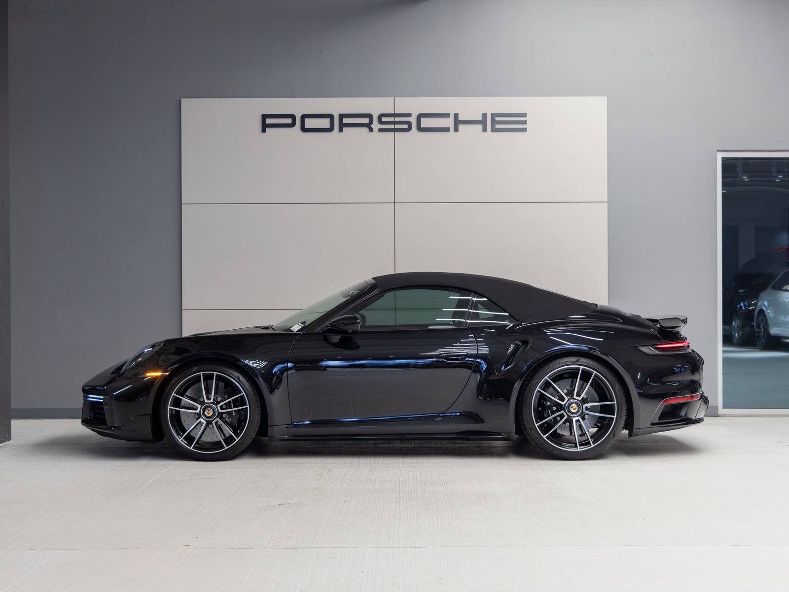 Certified 2025 Porsche 911 Turbo S AWD/4WD image 2
