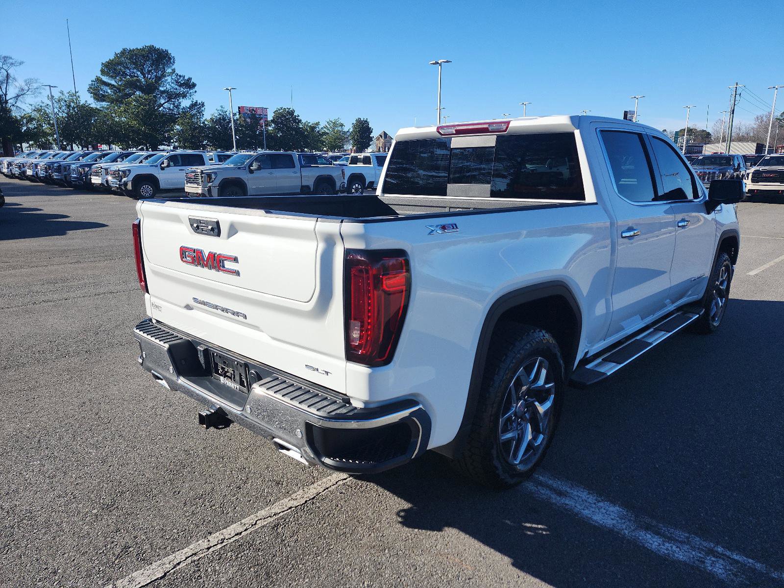 Used 2024 GMC Sierra 1500 SLT w/ SLT Premium Plus Package image 3
