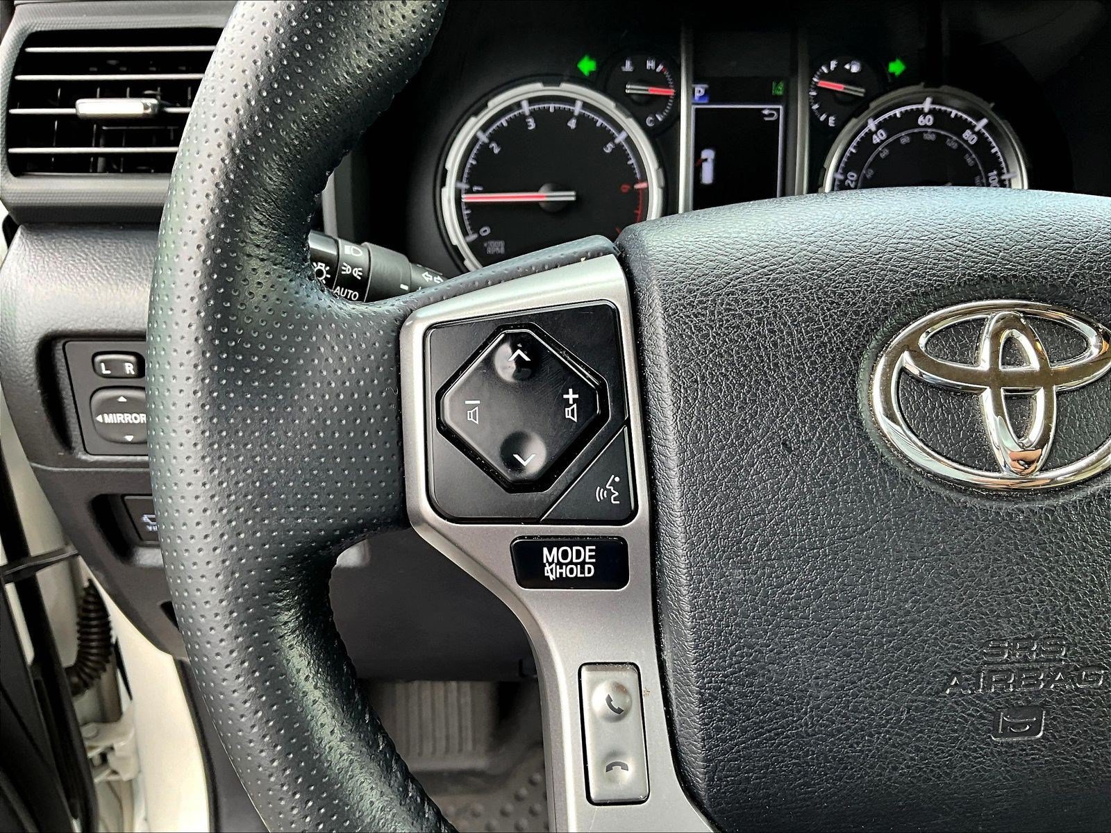 Used 2023 Toyota 4Runner Limited AWD/4WD image 11