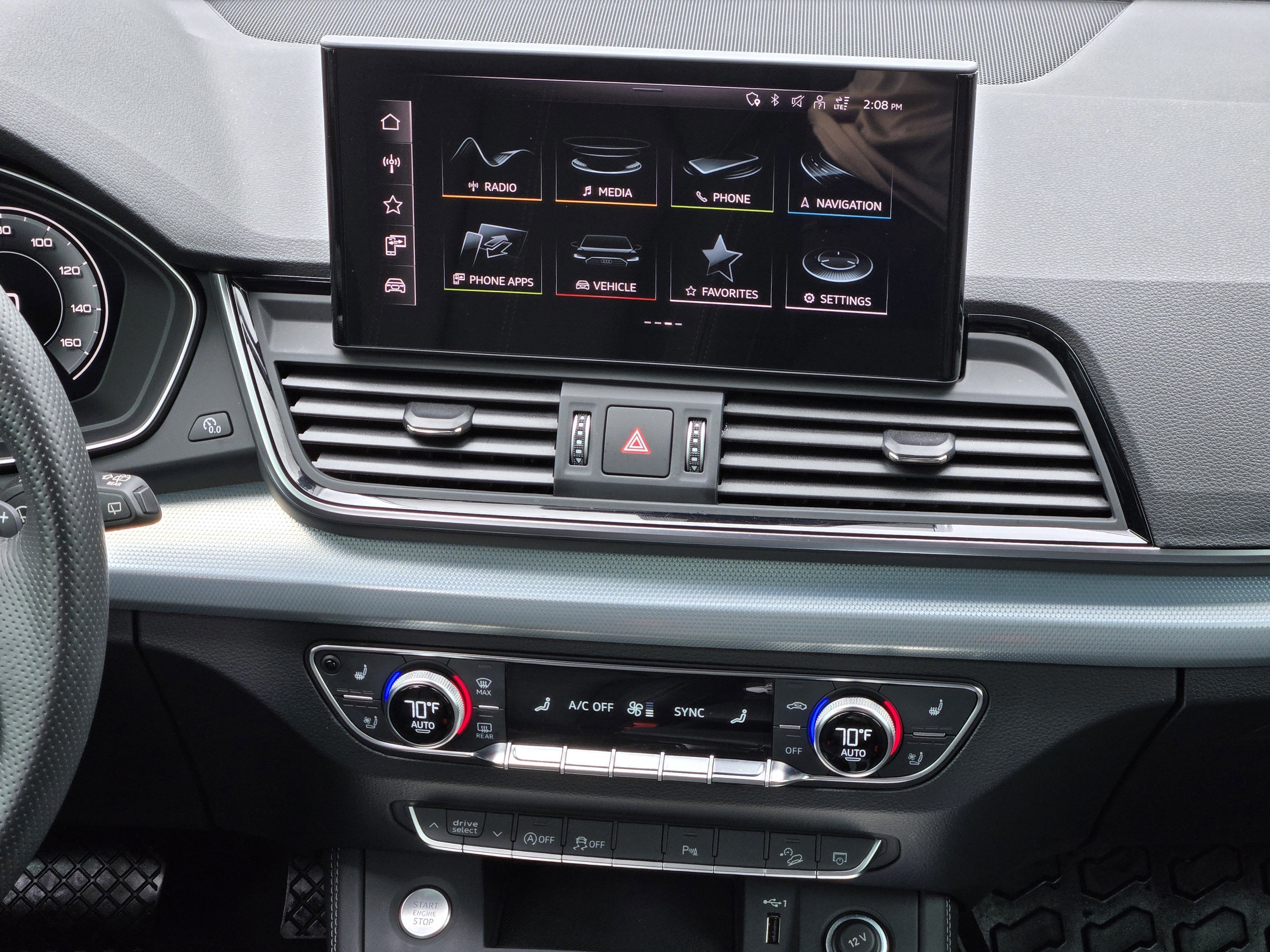 Used 2024 Audi Q5 2.0T Premium Plus w/ Premium Plus Package AWD/4WD image 12