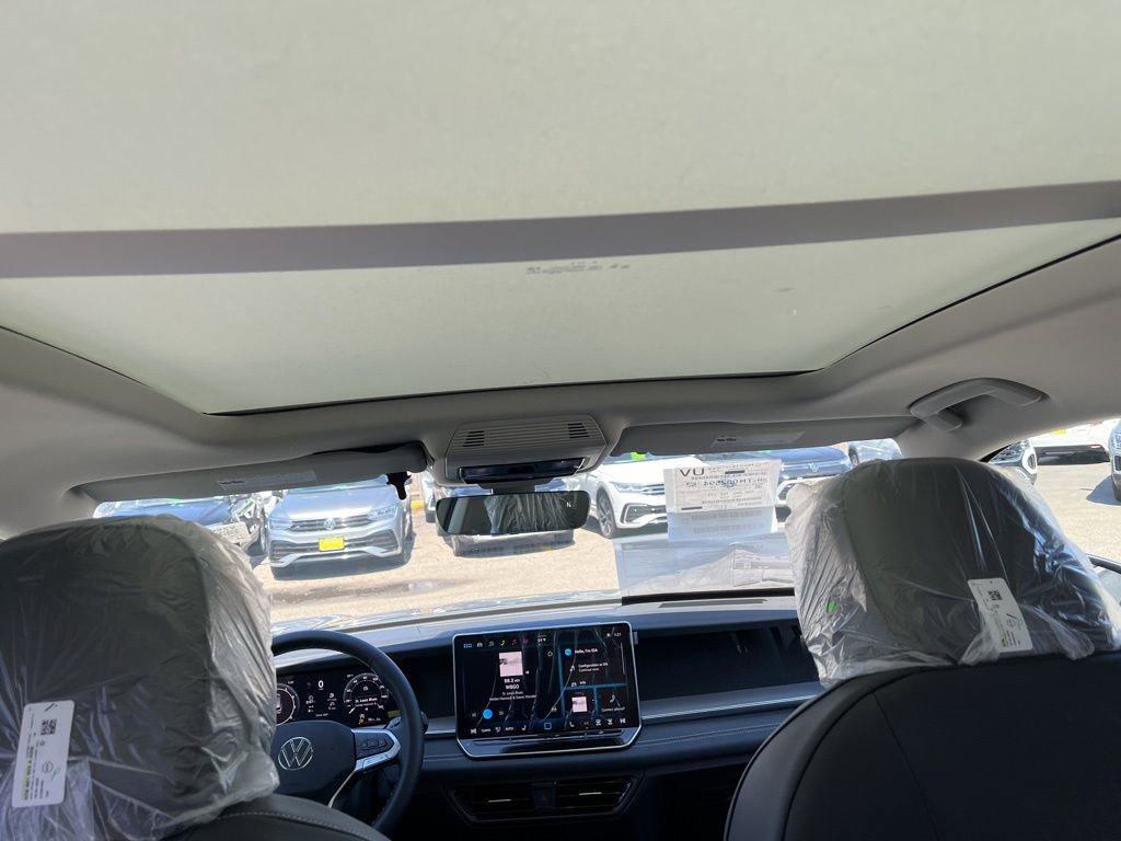 New 2026 Volkswagen Tiguan SE AWD/4WD image 22