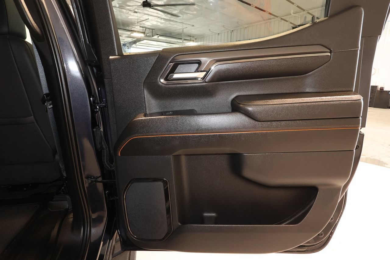 Used 2024 GMC Sierra 1500 AT4 w/ Technology Package AWD/4WD image 23