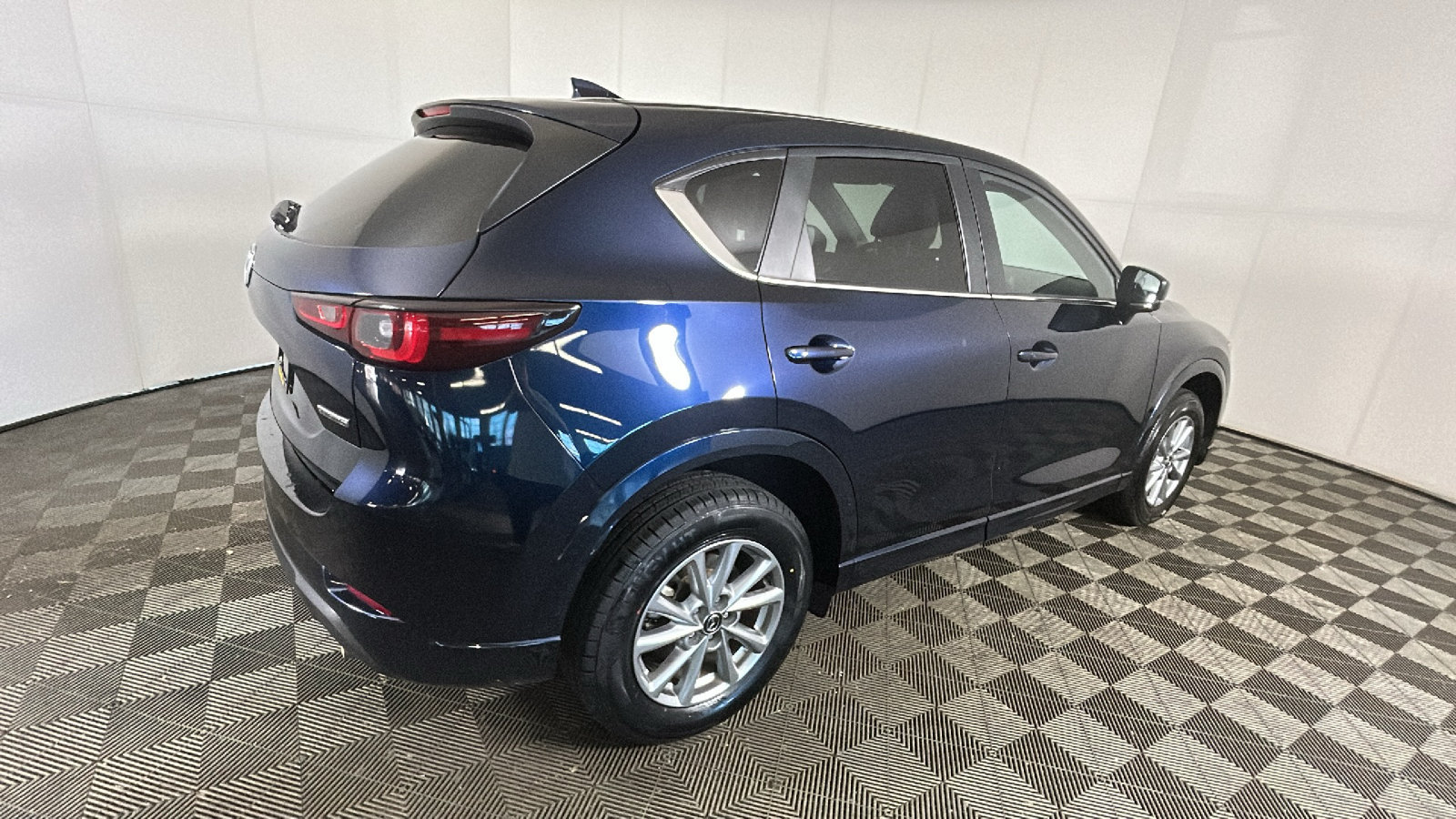 Used 2025 MAZDA CX-5 AWD 2.5 S w/ Preferred Package image 3