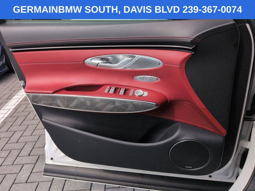 Used 2022 Genesis GV70 3.5T Sport w/ Sport Advanced Package AWD/4WD image 30