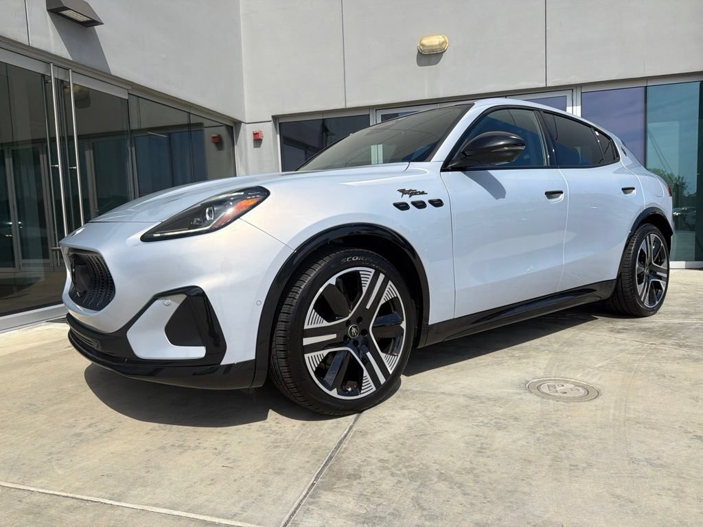 Used 2025 Maserati Grecale Folgore AWD/4WD image 3