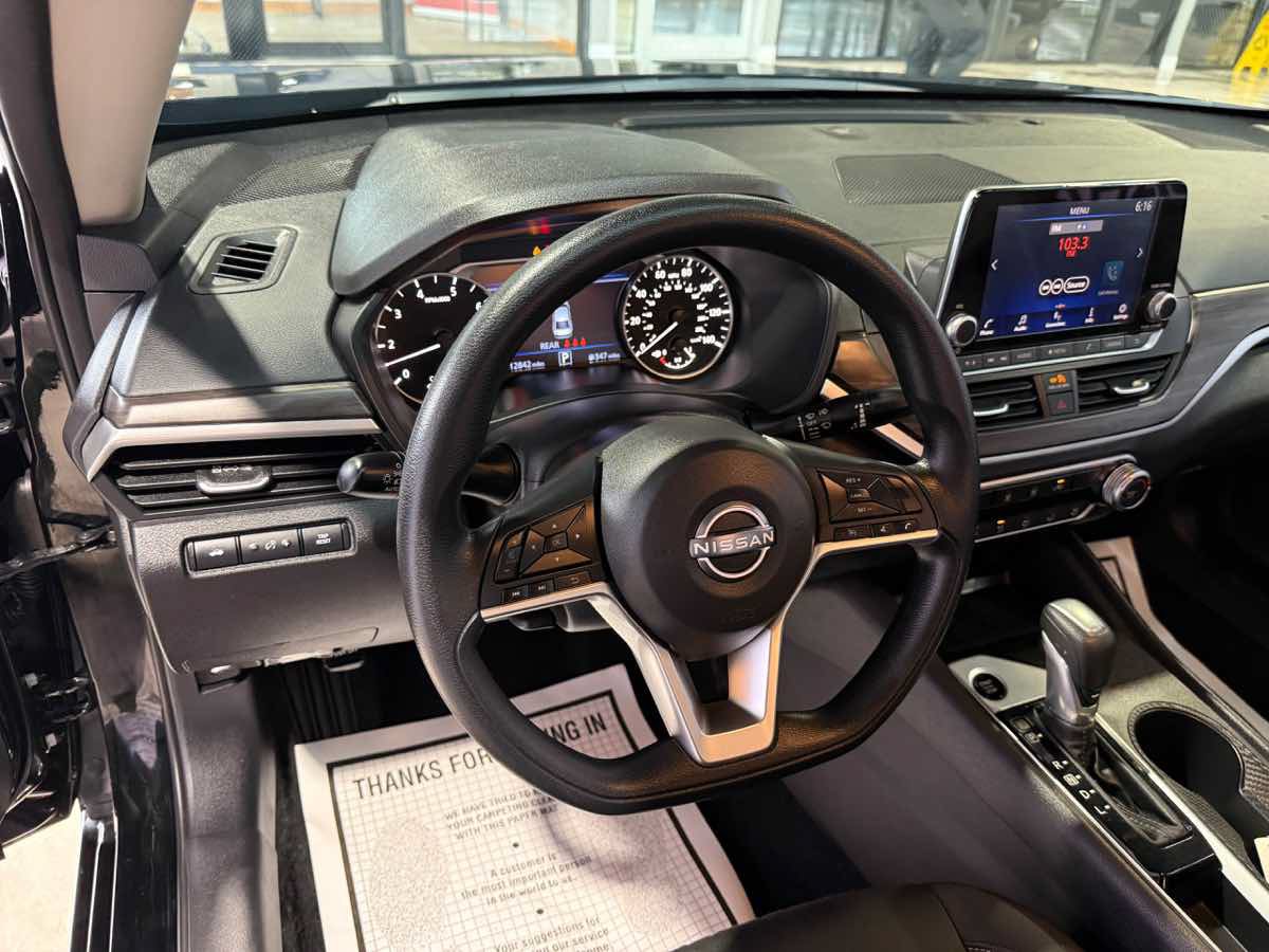 Used 2026 Nissan Altima 2.5 SV FWD image 33