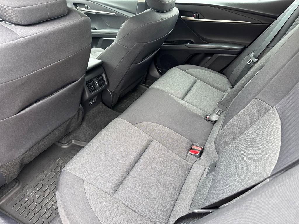 Used 2025 Toyota Camry LE w/ Convenience Package FWD image 15