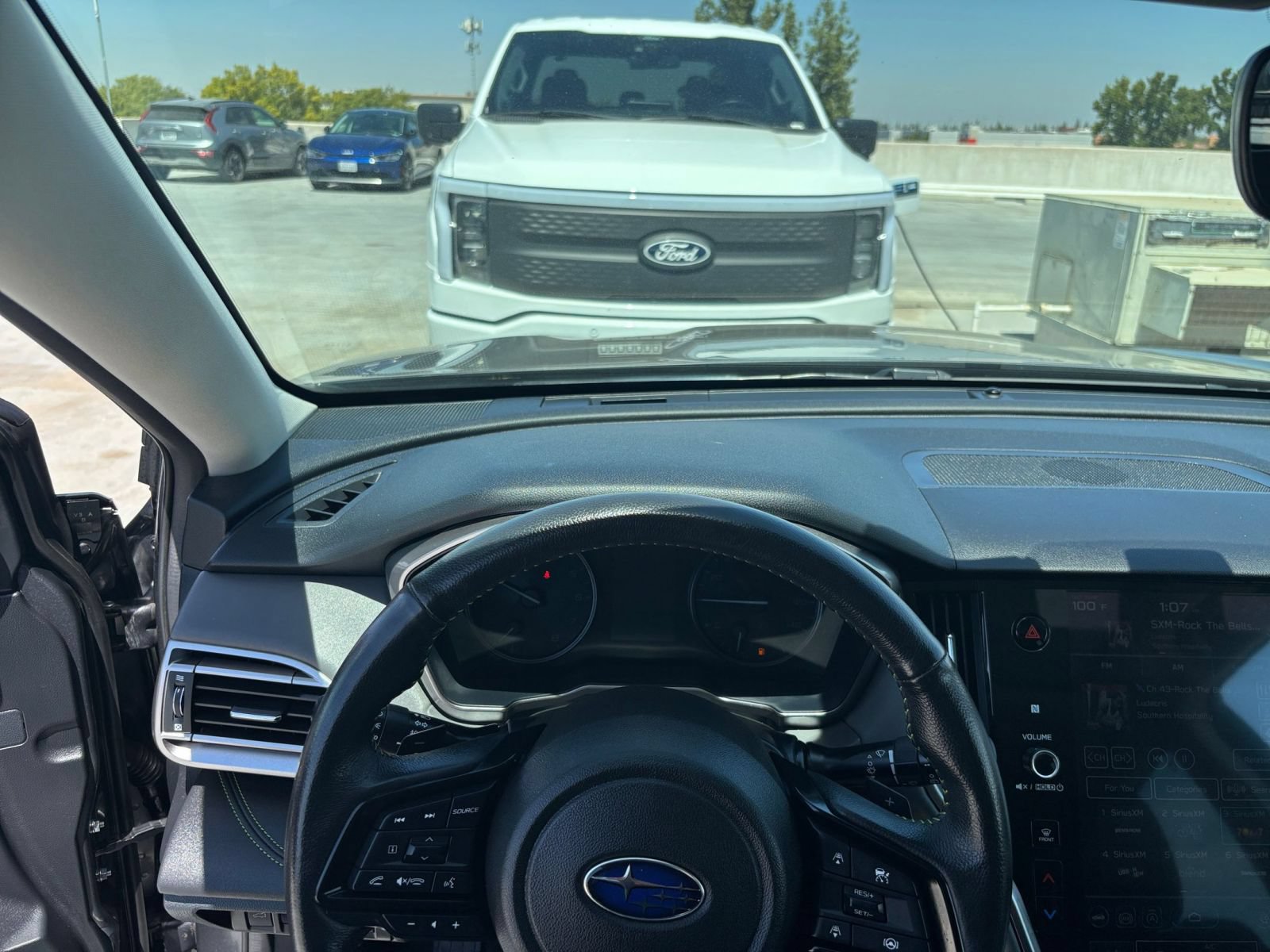 Used 2025 Subaru Outback Onyx Edition AWD/4WD image 35