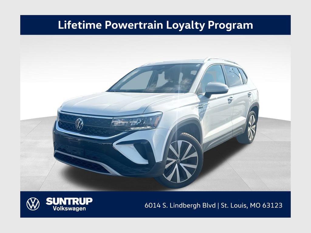 Used 2023 Volkswagen Taos SE w/ Panoramic Sunroof Package