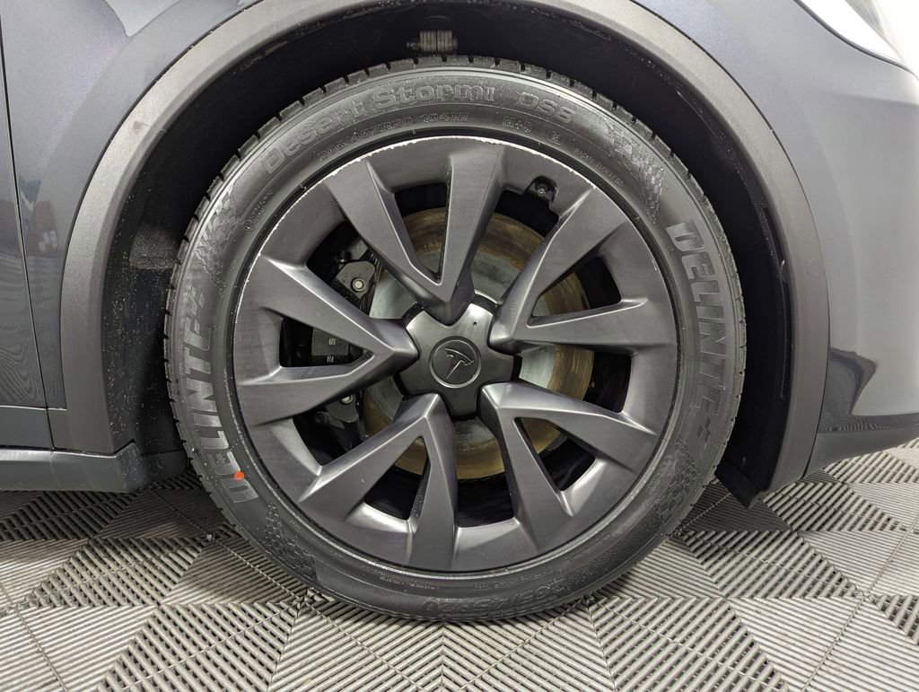 Used 2024 Tesla Model X image 25
