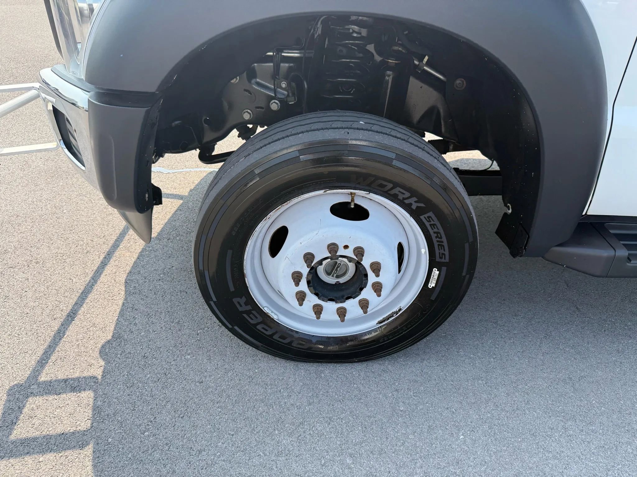 Used 2016 Ford F550 XLT 162  W.B. 4D image 29