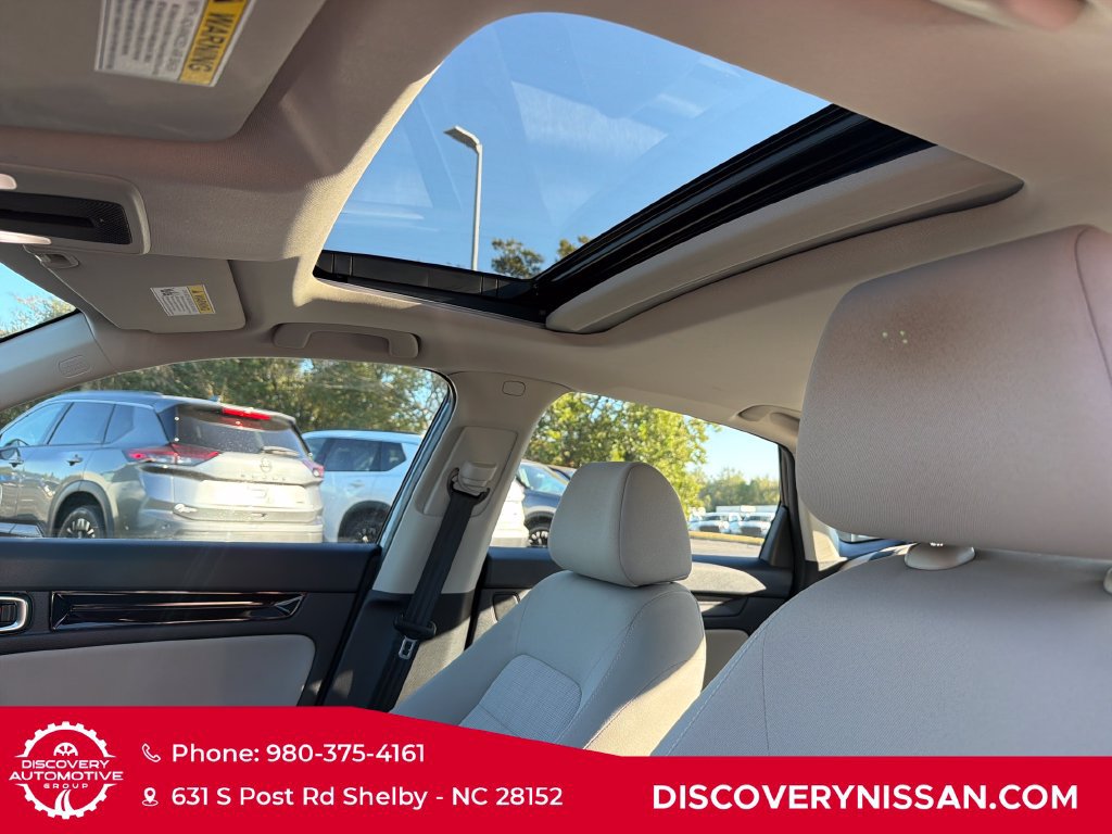 Used 2023 Honda Civic EX image 29