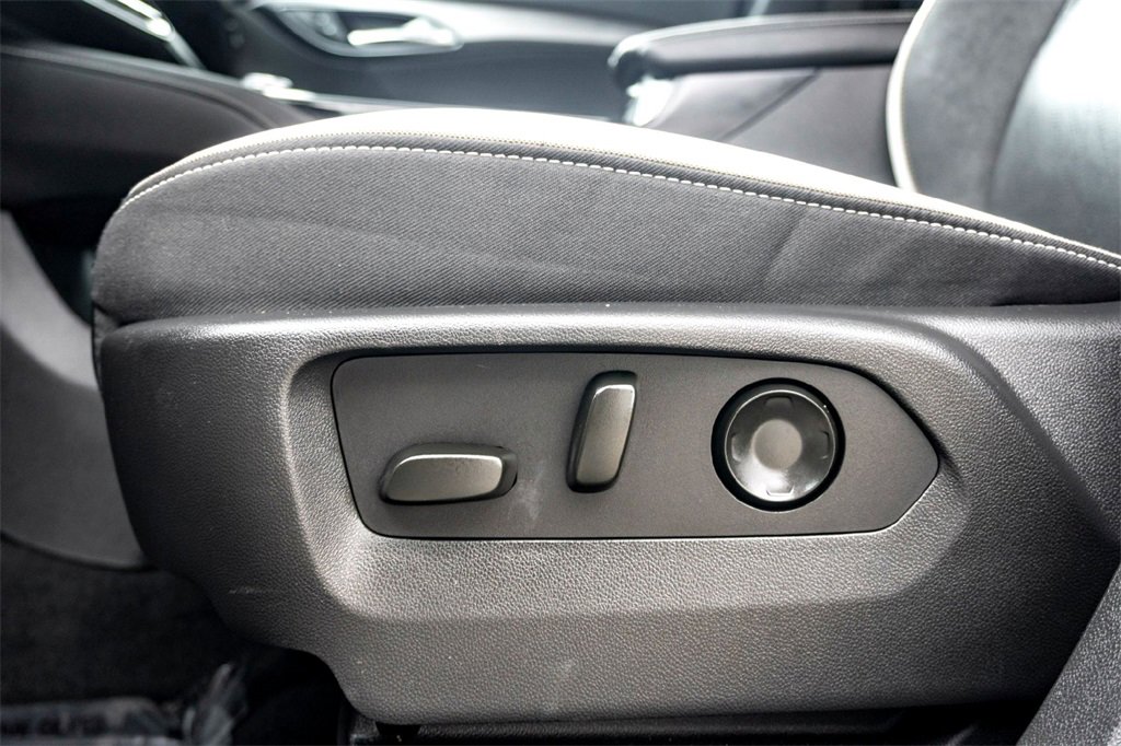 Used 2024 Buick Envision Sport Touring image 12