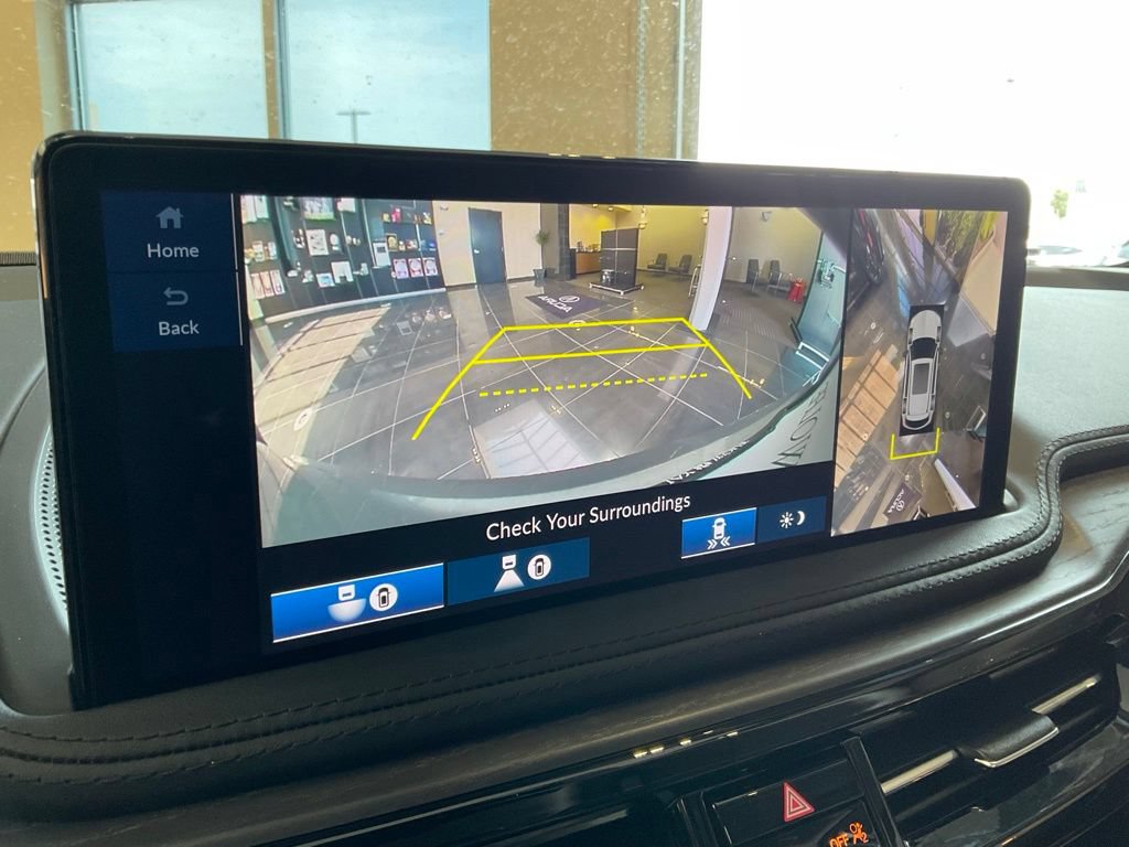 Certified 2026 Acura MDX w/ Advance Package AWD/4WD image 18