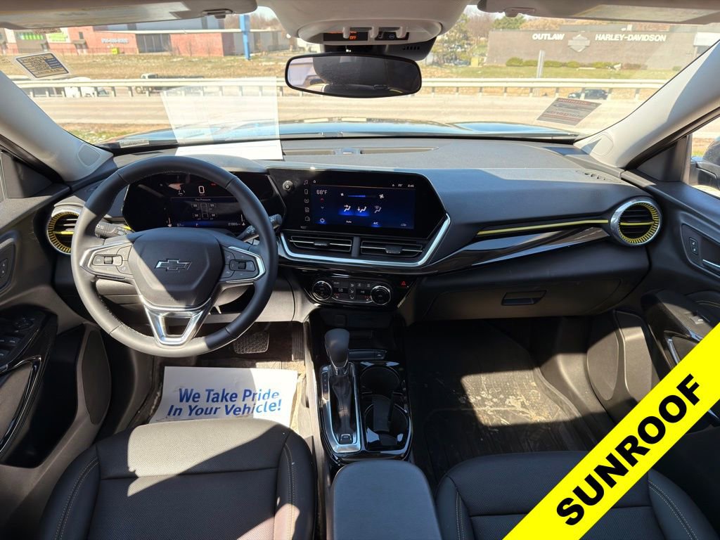 Used 2024 Chevrolet Trax ACTIV w/ Sunroof Package image 28