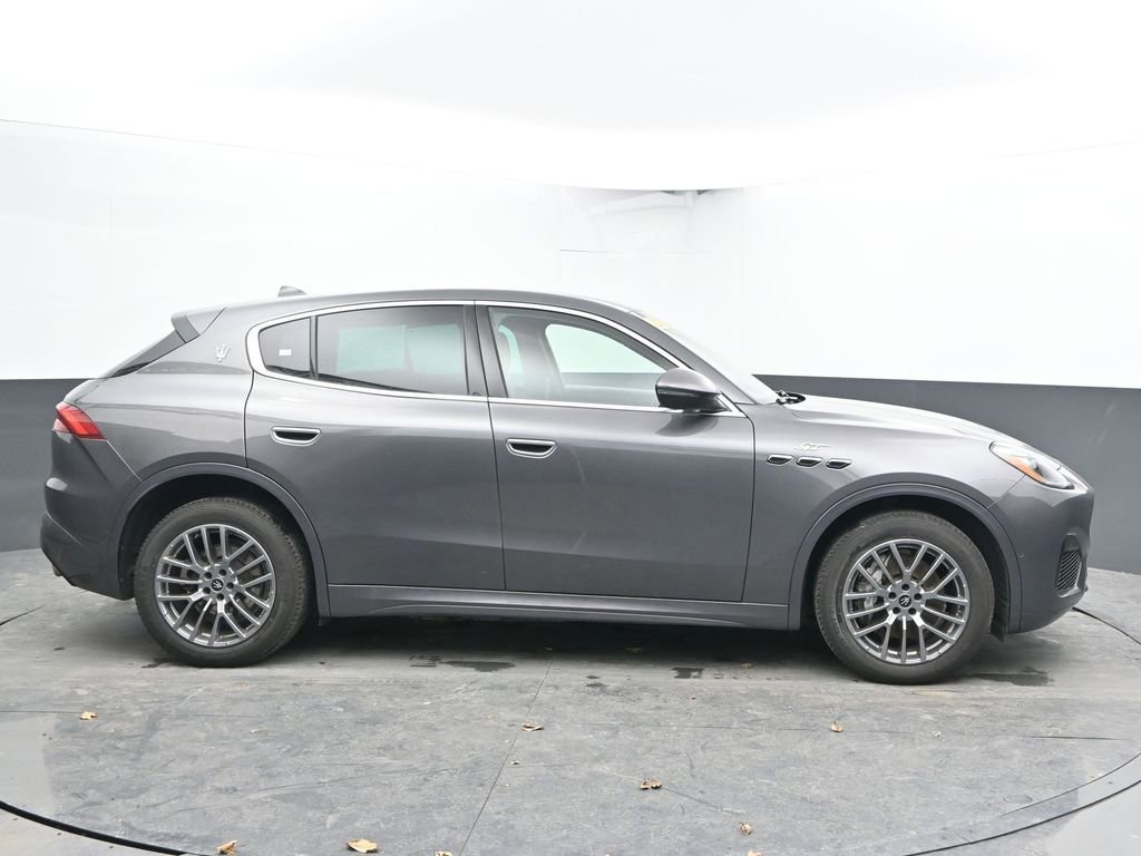 Used 2024 Maserati Grecale GT image 12