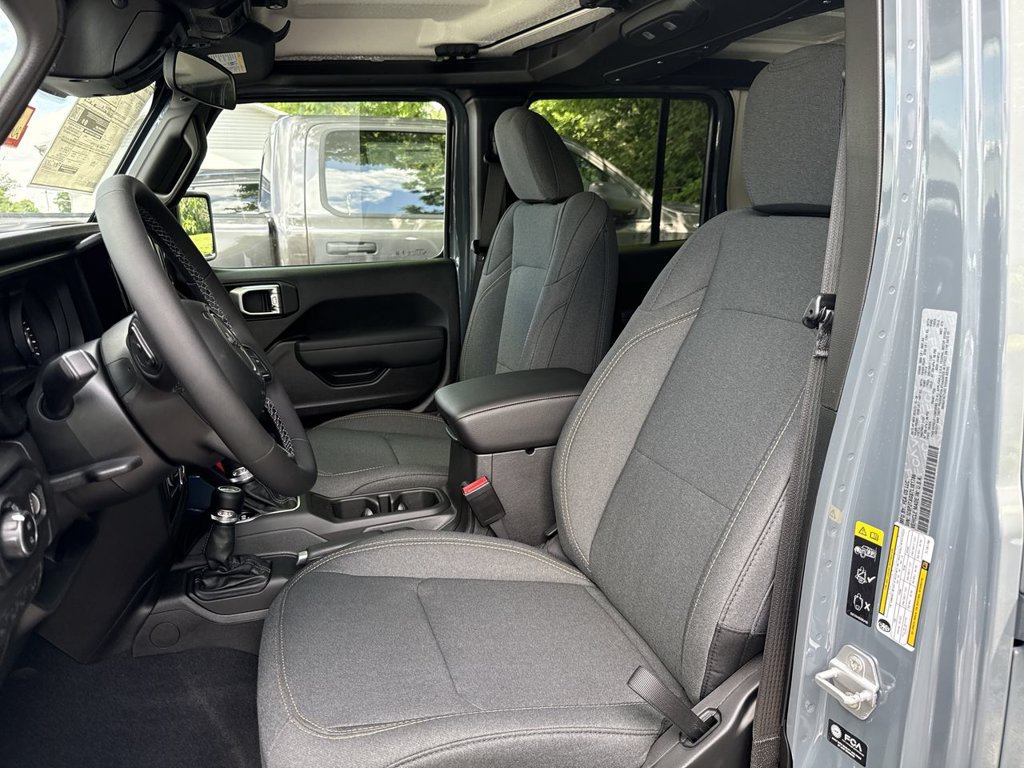 New 2026 Jeep Gladiator Sport AWD/4WD image 21
