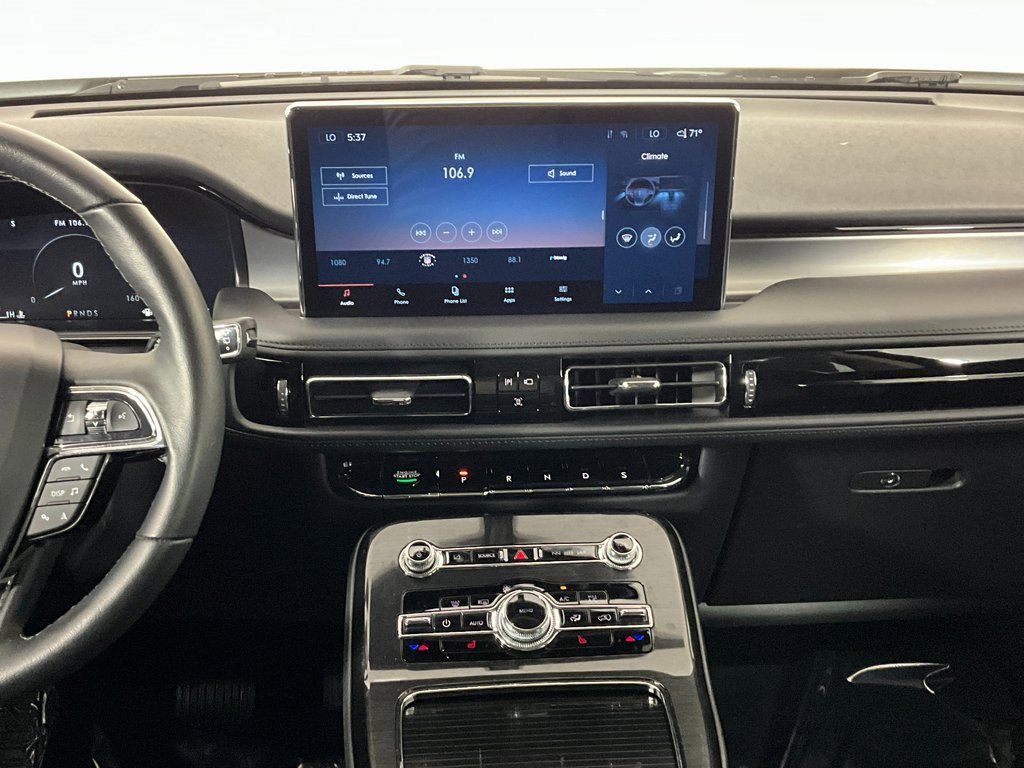 Used 2023 Lincoln Nautilus AWD image 9