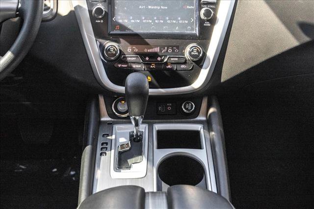Used 2018 Nissan Murano S AWD/4WD image 18