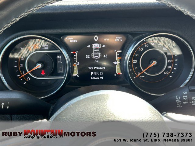 Used 2020 Jeep Wrangler Unlimited Sahara image 15