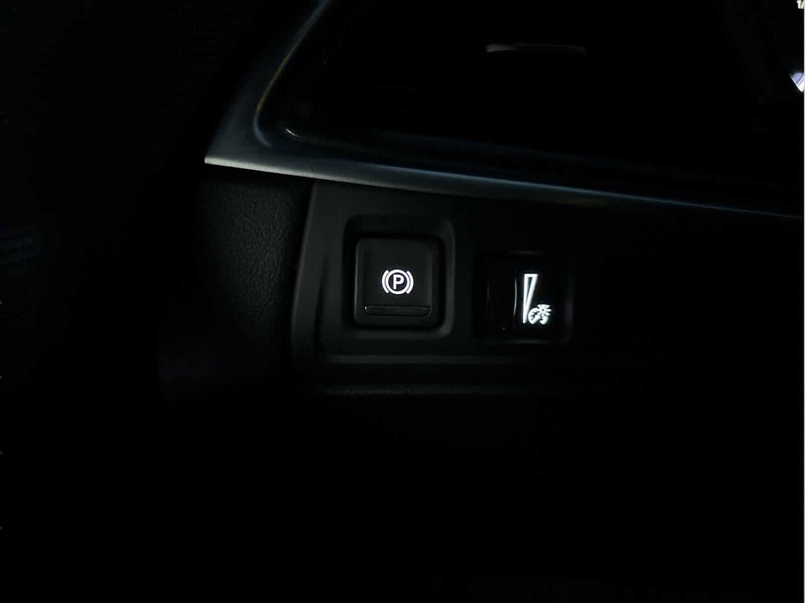 Used 2025 Cadillac XT5 Premium Luxury image 34