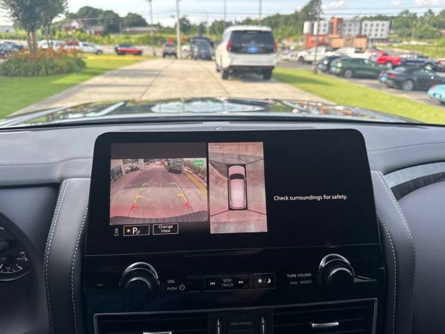 Used 2024 Nissan Armada Platinum w/ Captain's Chairs Package RWD image 23