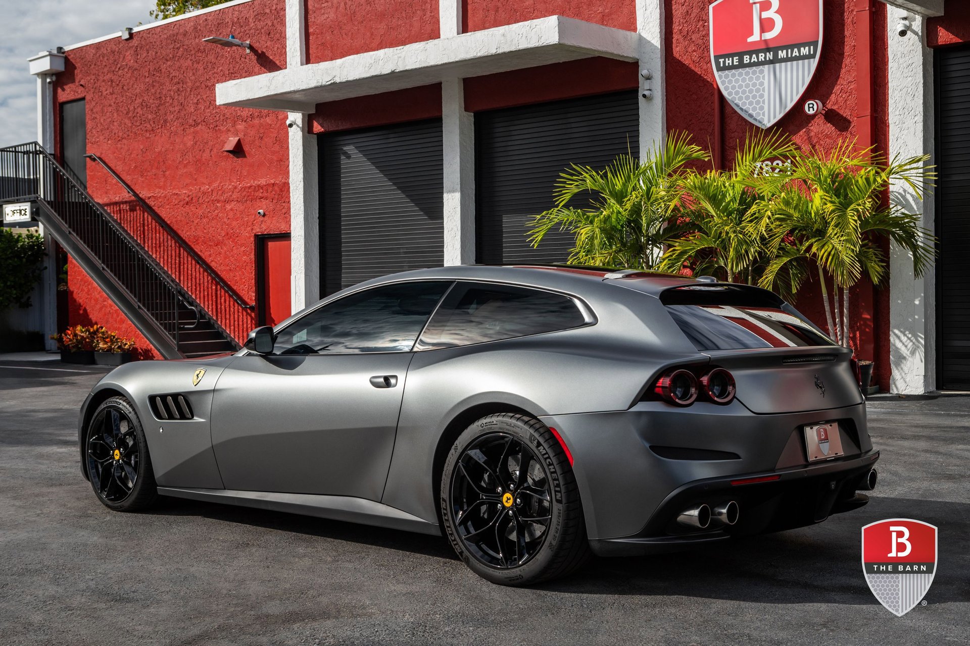 Used 2018 Ferrari GTC4Lusso T image 7