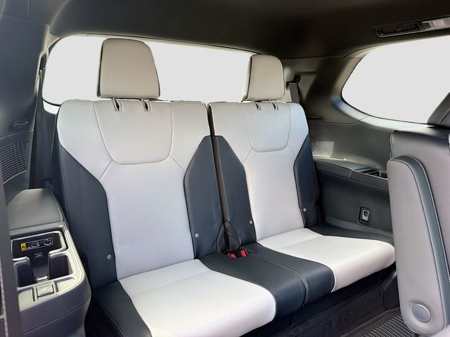 New 2026 Lexus TX 500h AWD image 22