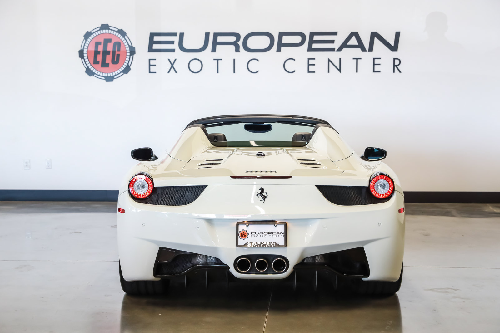 Used 2013 Ferrari 458 Spider RWD image 10