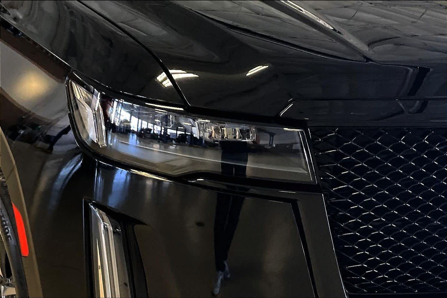 Used 2023 Cadillac Escalade Sport AWD/4WD image 25