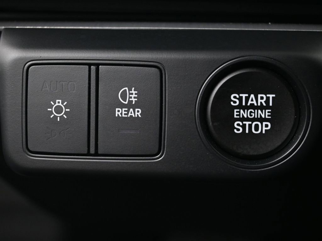 Used 2024 Porsche Panamera 4 image 25