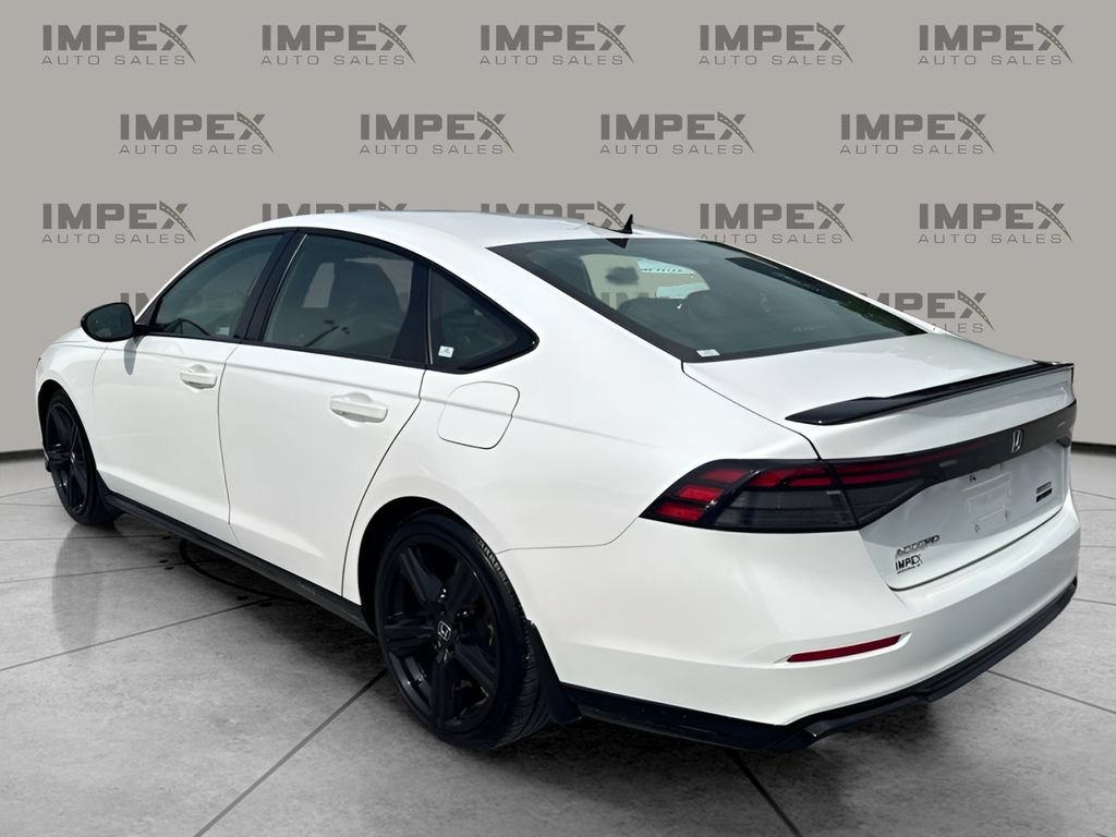 Used 2023 Honda Accord Sport image 3