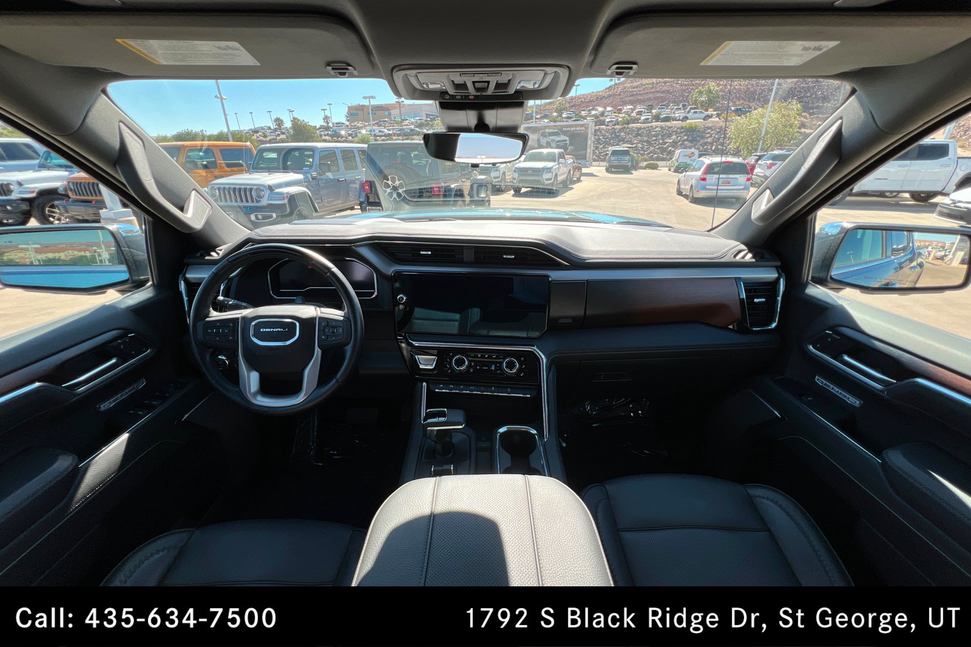 Used 2025 GMC Sierra 1500 Denali AWD/4WD image 9
