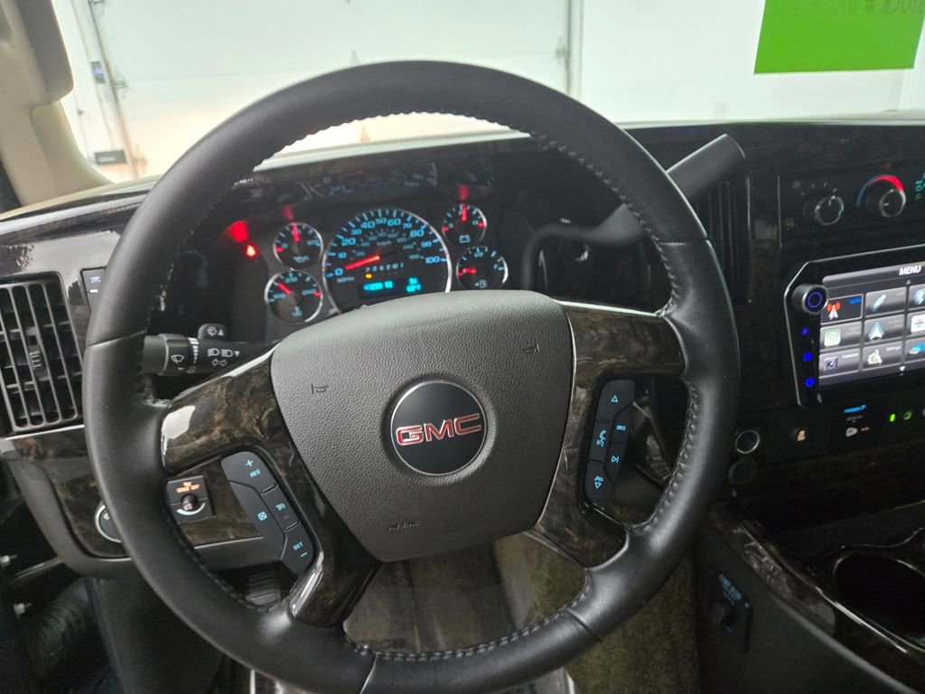 Used 2023 GMC Savana 2500 image 18