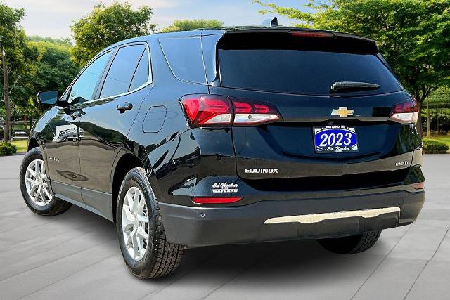 Used 2023 Chevrolet Equinox LT w/ Driver Convenience Package AWD/4WD image 2