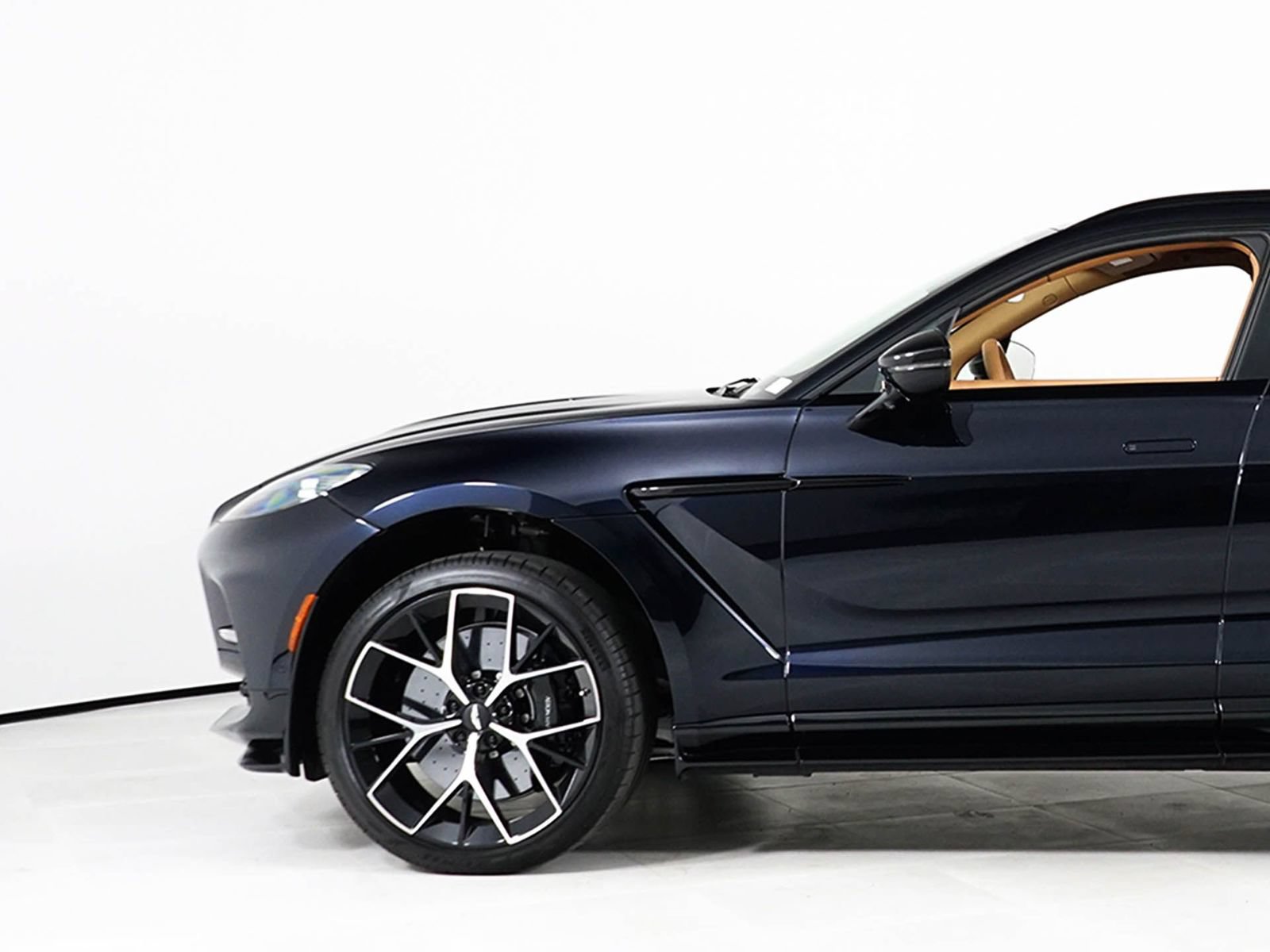 New 2026 Aston Martin DBX 707 AWD/4WD image 12