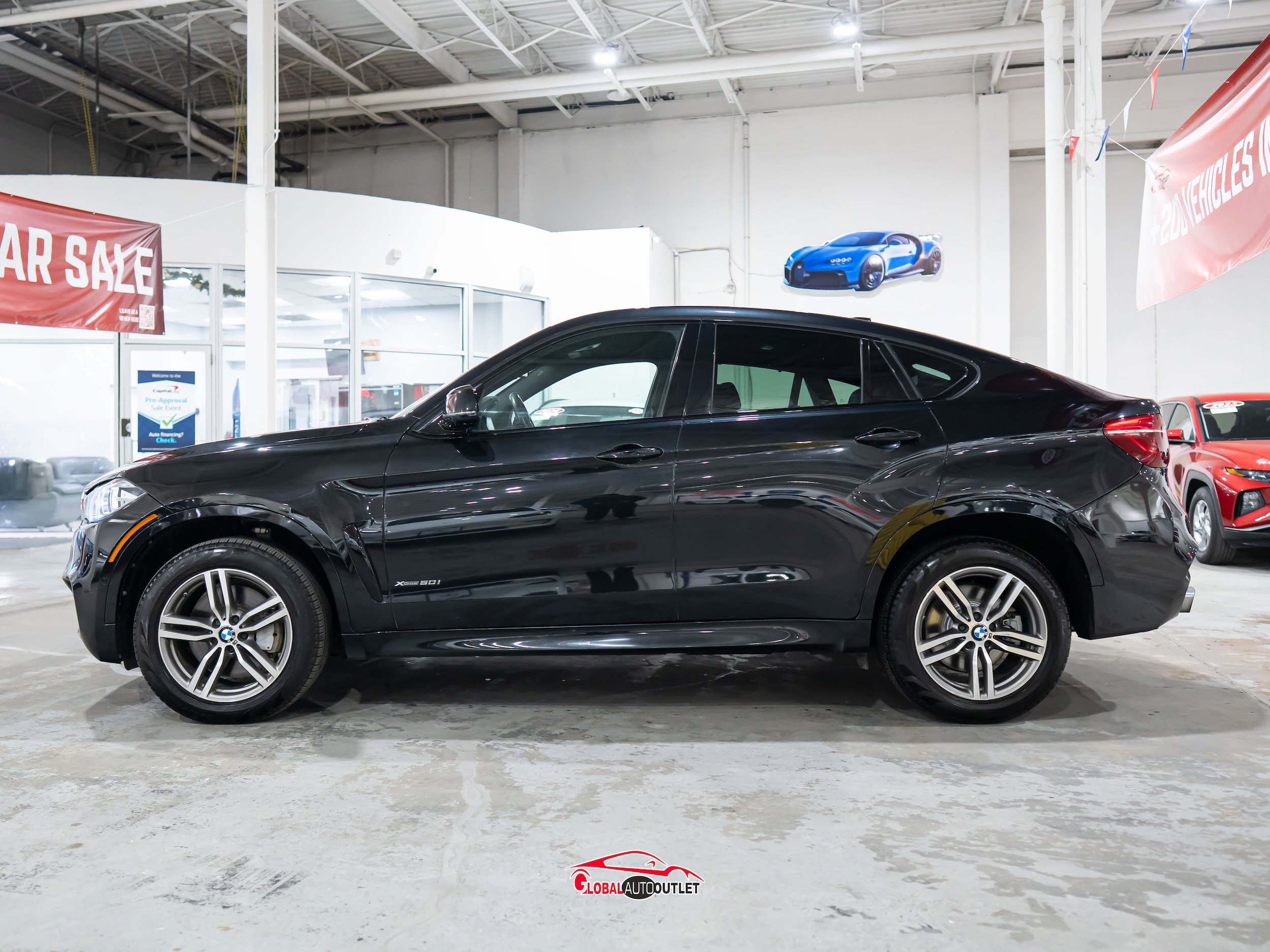 Used 2019 BMW X6 xDrive50i w/ M Sport Package image 4