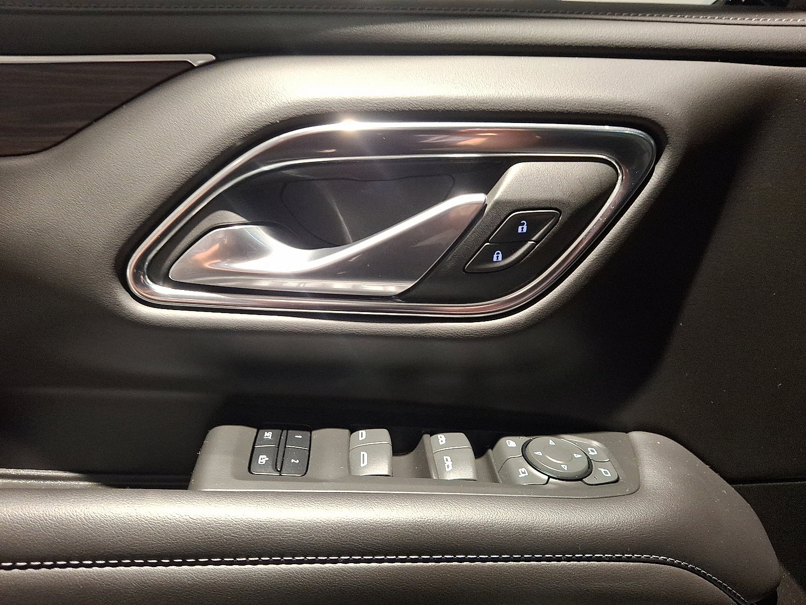 Used 2022 Chevrolet Tahoe LT w/ LT Signature Plus Package image 14