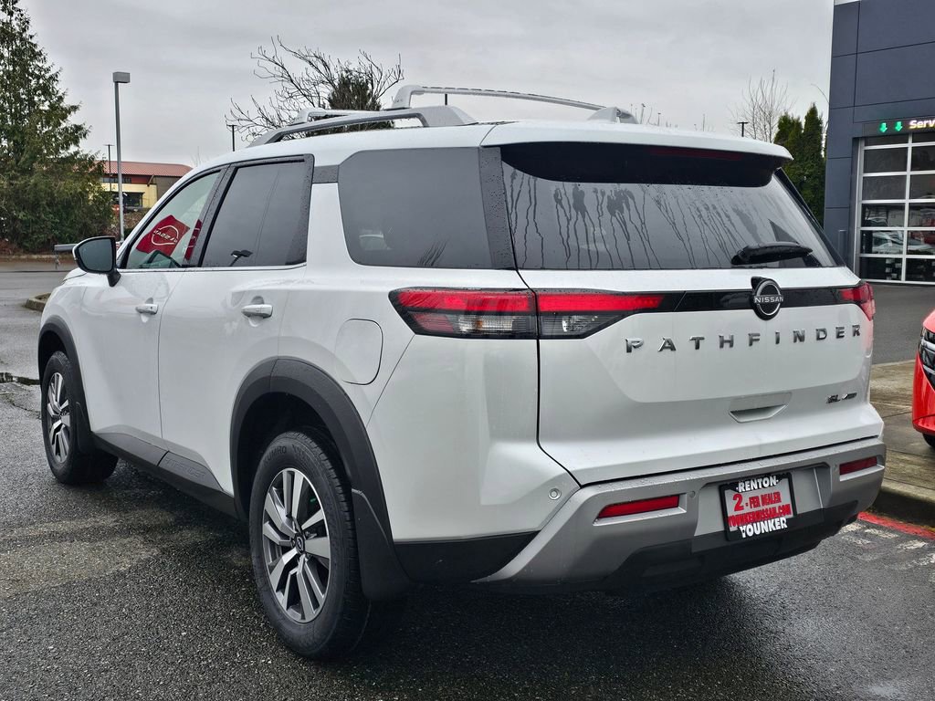 New 2025 Nissan Pathfinder SL image 7