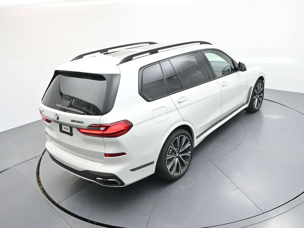 Used 2022 BMW X7 M50i AWD/4WD image 26