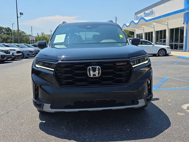 Certified 2025 Honda Pilot TrailSport image 9