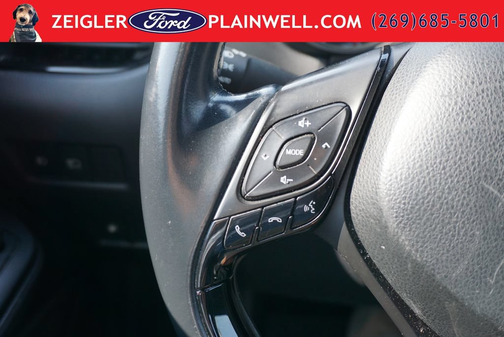 Used 2018 Toyota C-HR XLE FWD image 23