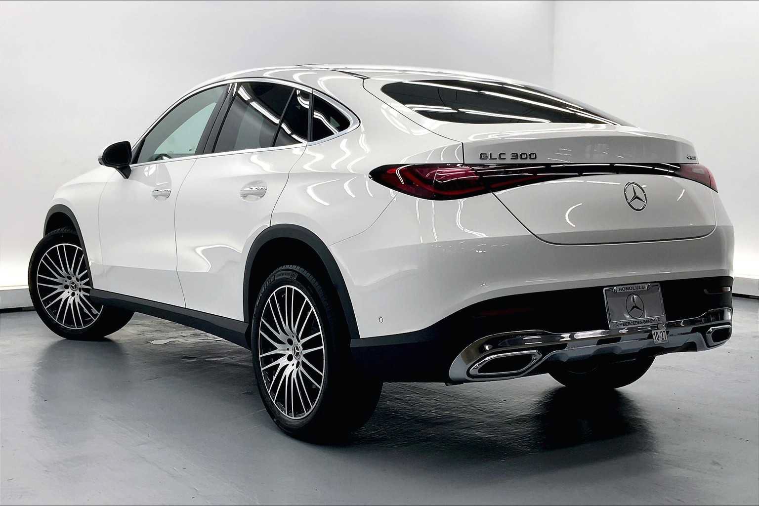 Used 2026 Mercedes-Benz GLC 300 4MATIC image 5